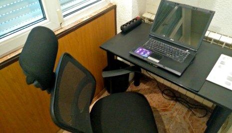Work desk 1 bedroom apartment French Embassy in Amzei
